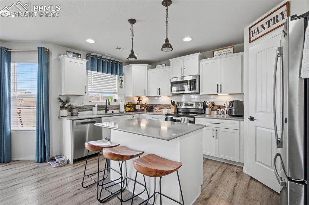 Image 13 of 38: Kitchen