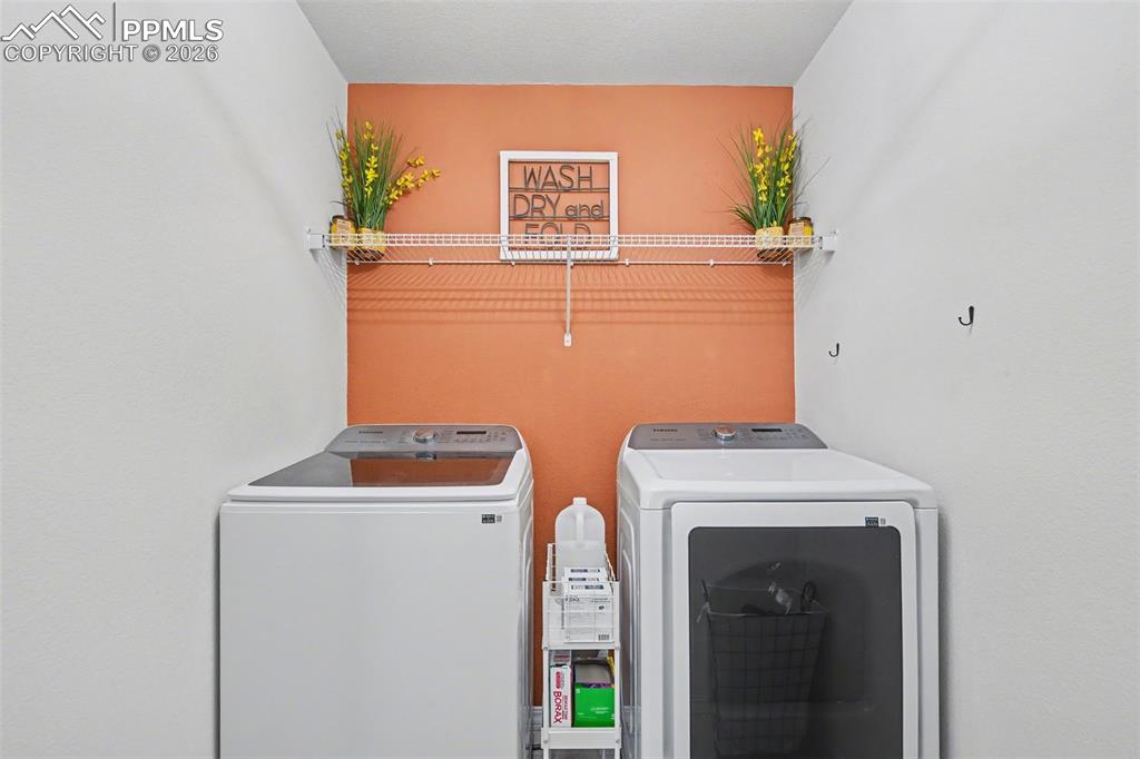 Image 18 of 38: Laundry