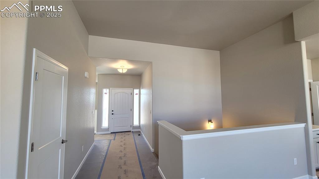 Image 2 of 32: Entry