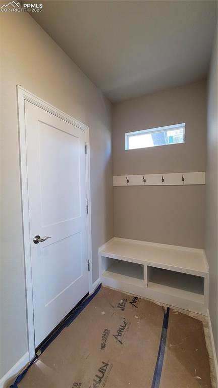 Image 21 of 32: Mud Room