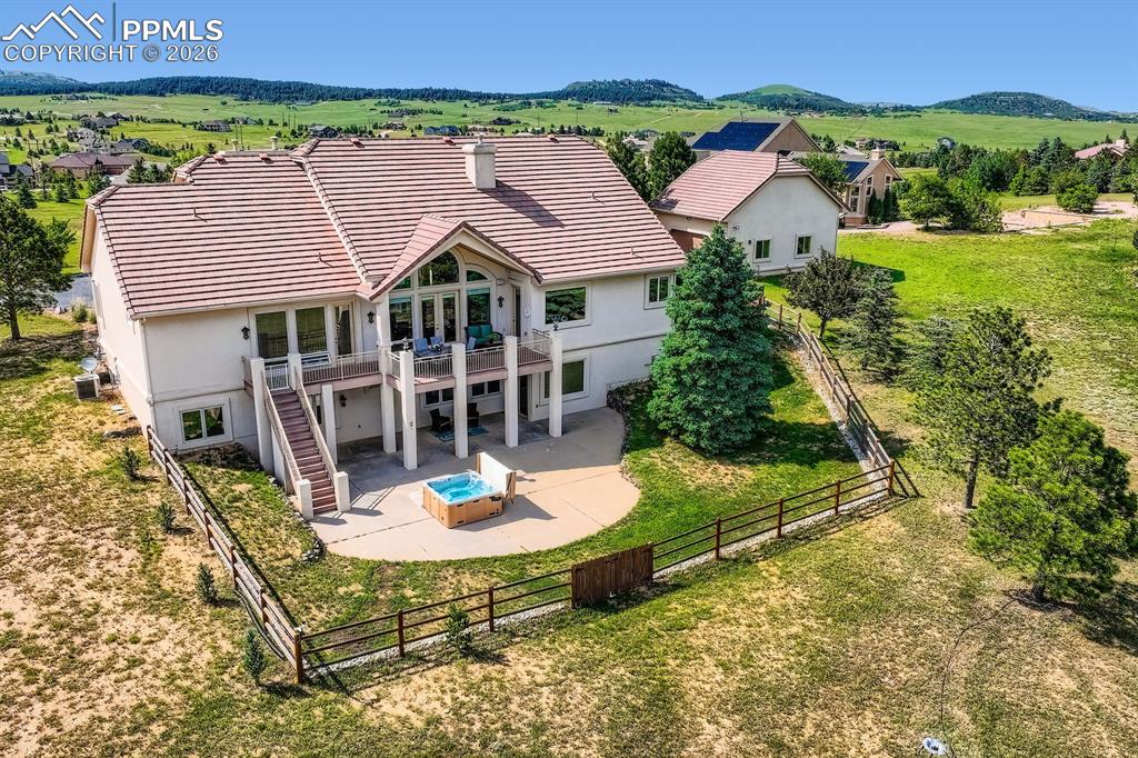 Image 46 of 50: Back of Structure