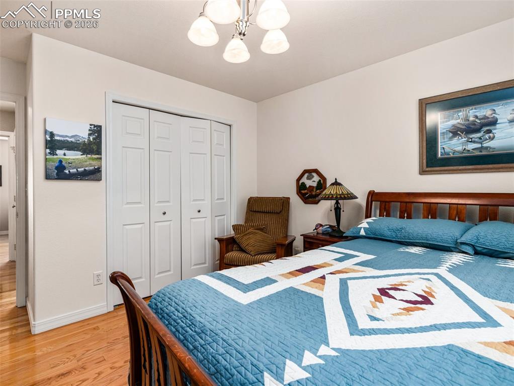 Image 19 of 41: Bedroom