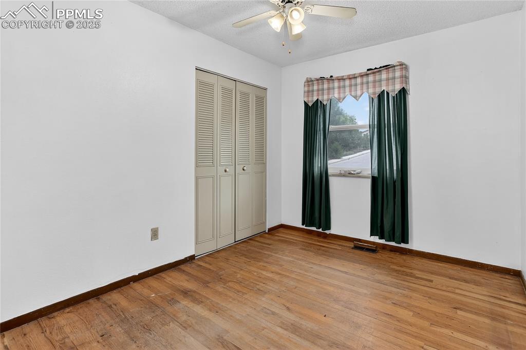 Image 8 of 15: Bedroom 3