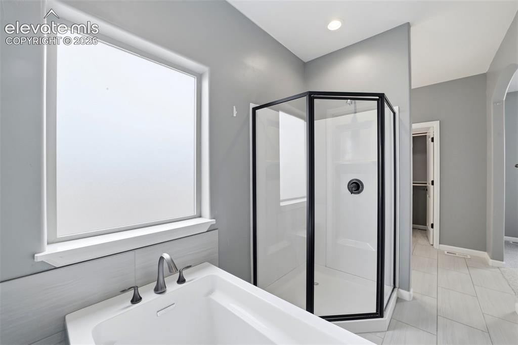 Image 19 of 29: Primary Bath