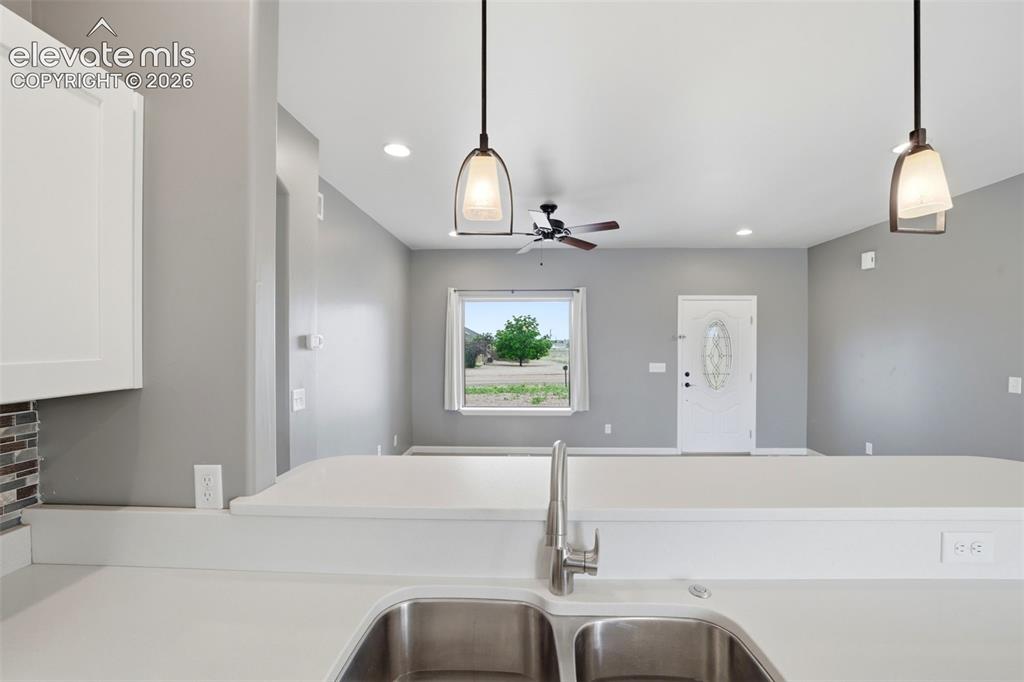 Image 9 of 29: Kitchen