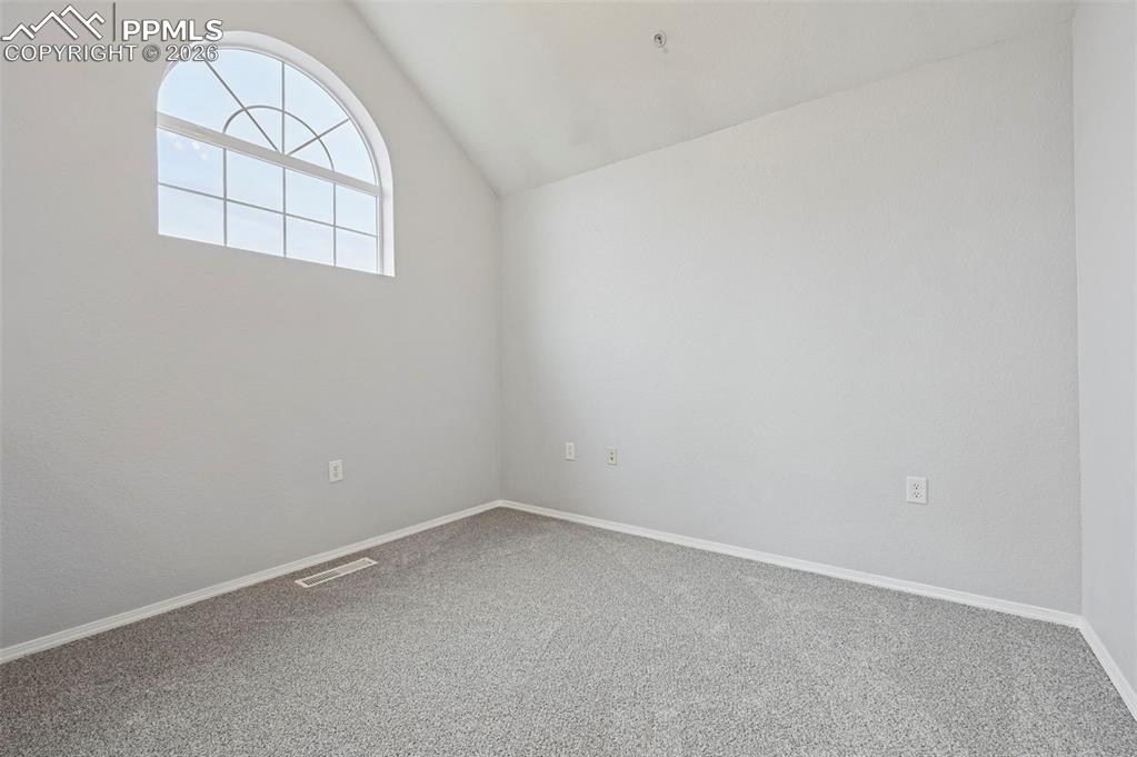 Image 14 of 29: Loft