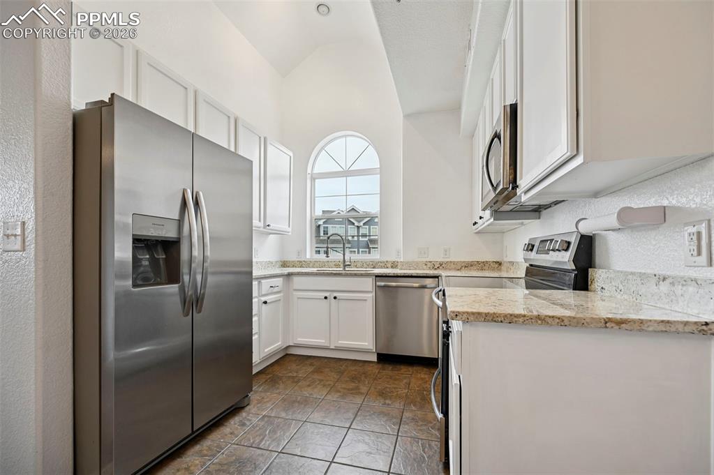 Image 6 of 29: Kitchen