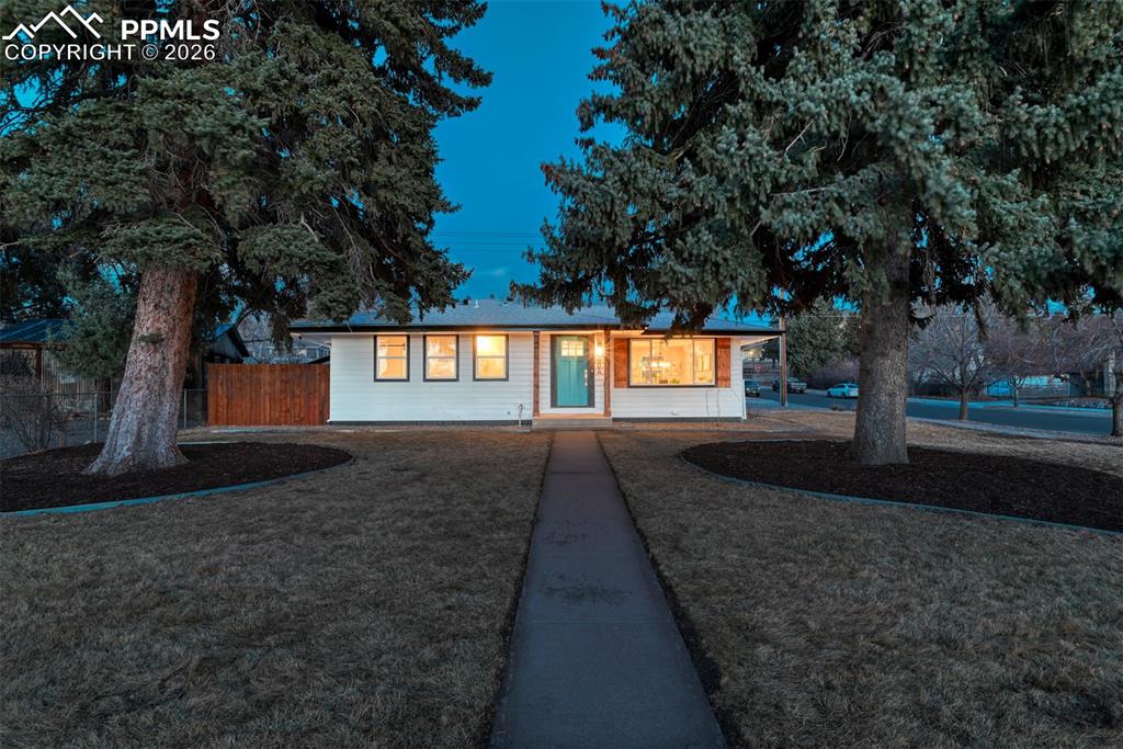 Image 31 of 35: View of ranch-style home