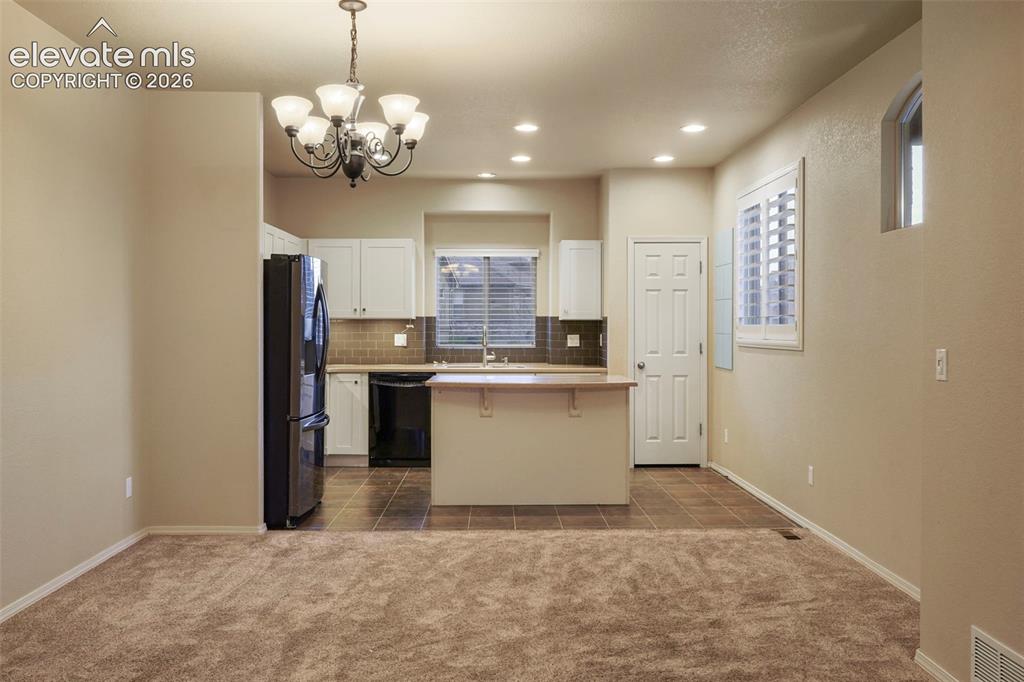 Image 6 of 30: Kitchen
