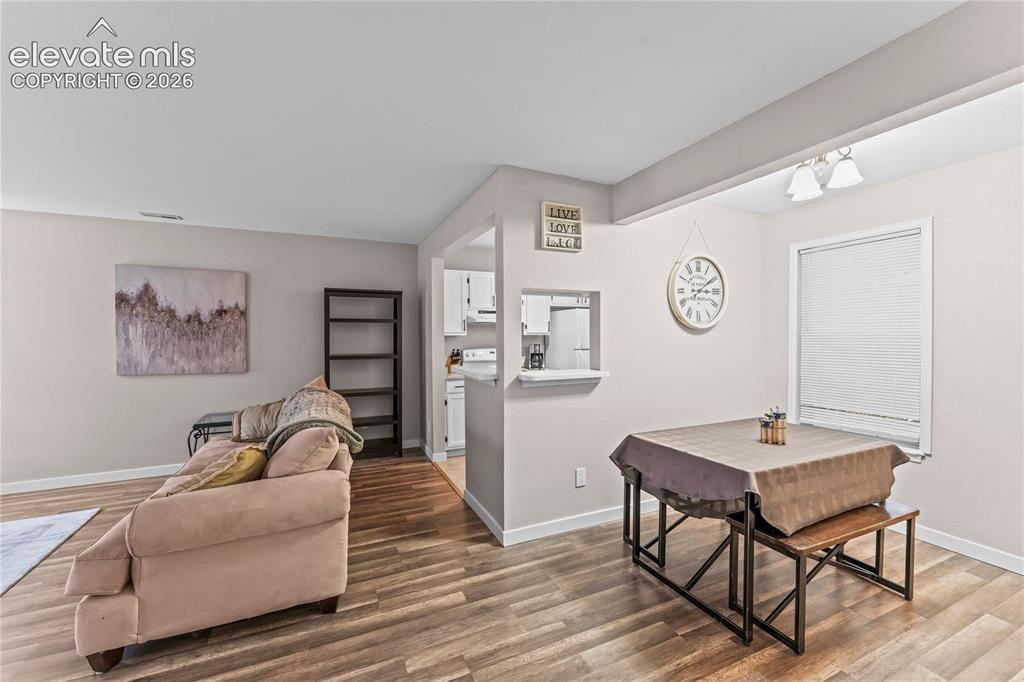 Image 16 of 24: Living Room