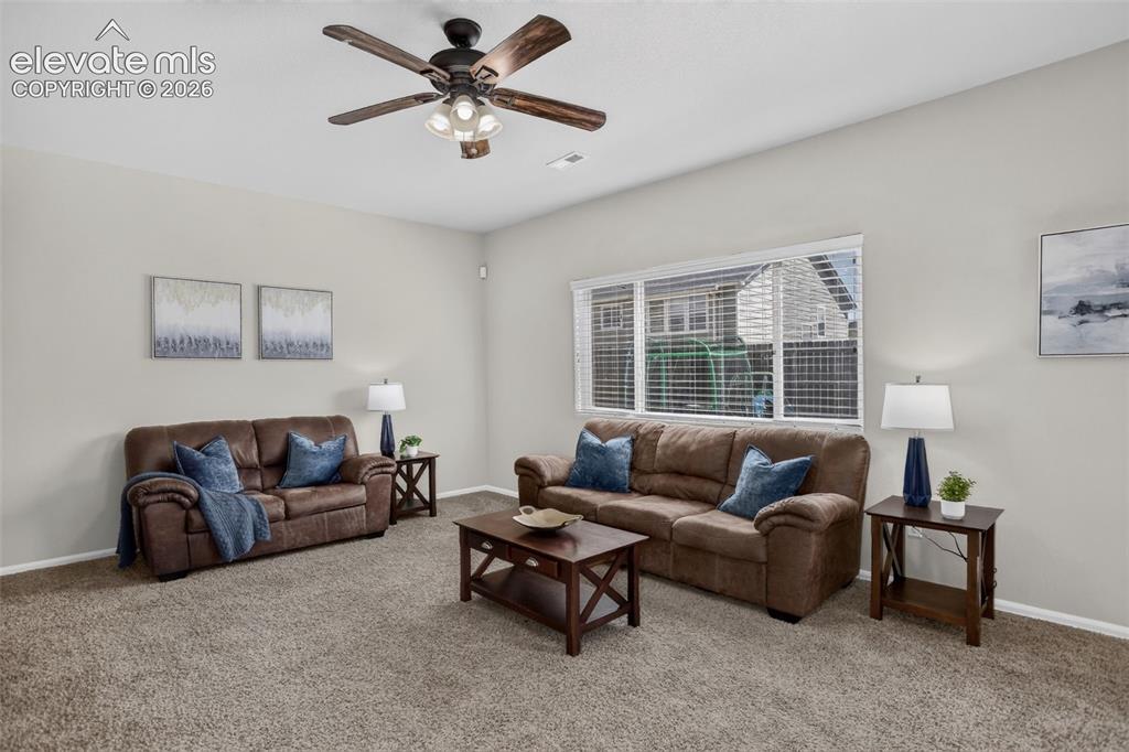 Image 2 of 40: Family Room