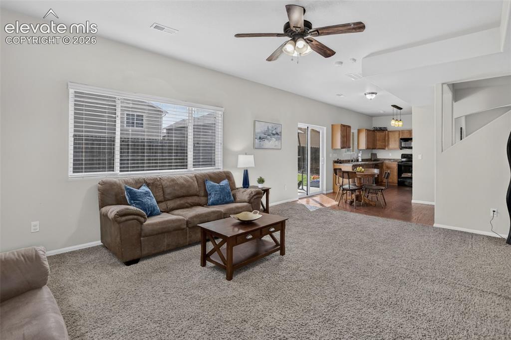 Image 27 of 40: Family Room