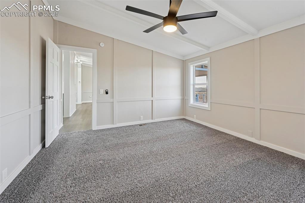 Image 27 of 43: Bedroom