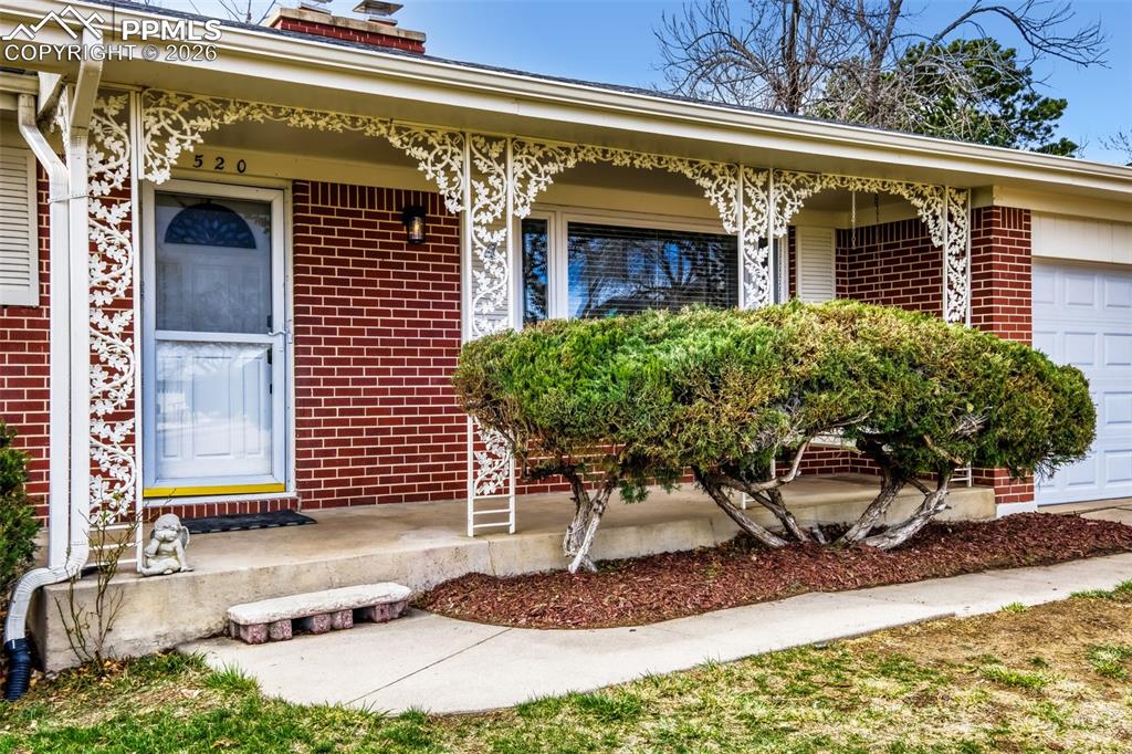 Image 25 of 27: Back of Structure