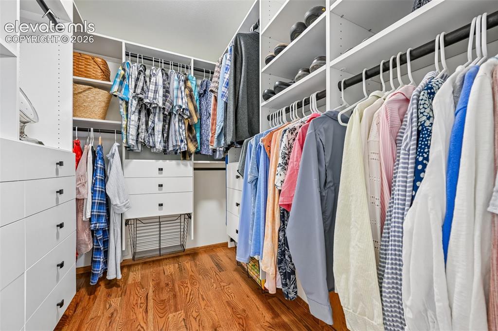 Image 29 of 46: Closet