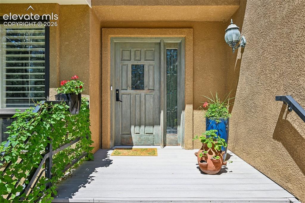 Image 4 of 46: Entry