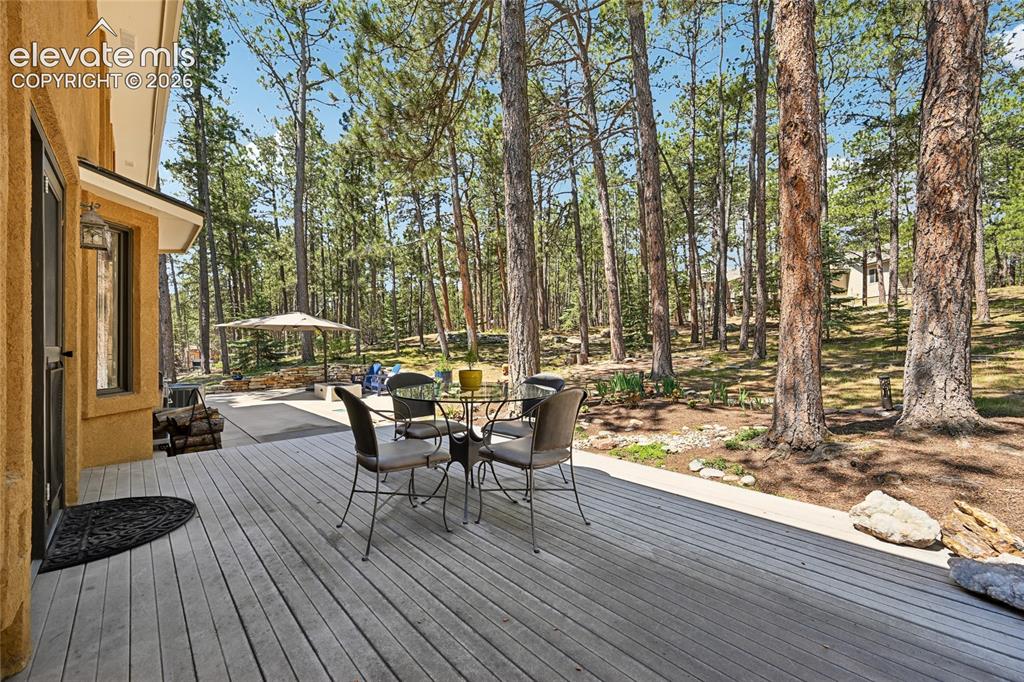 Image 43 of 46: Deck