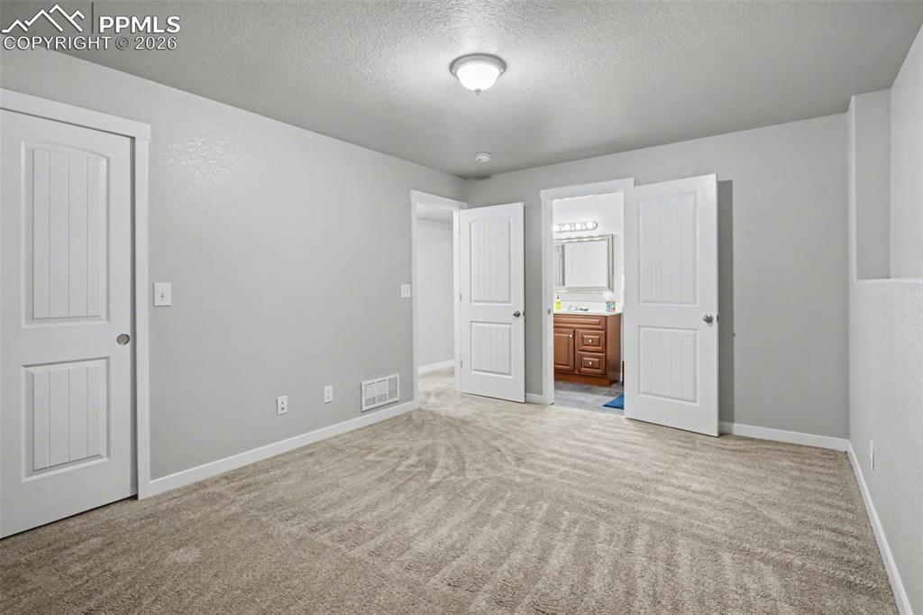 Image 35 of 47: Bedroom