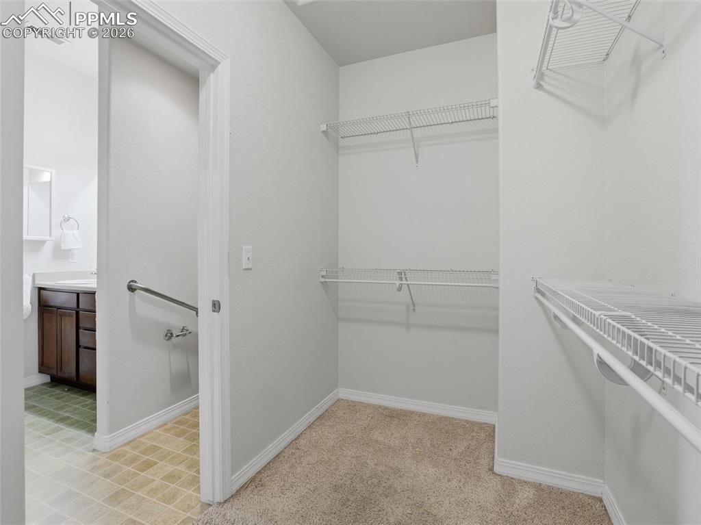 Image 24 of 43: Closet