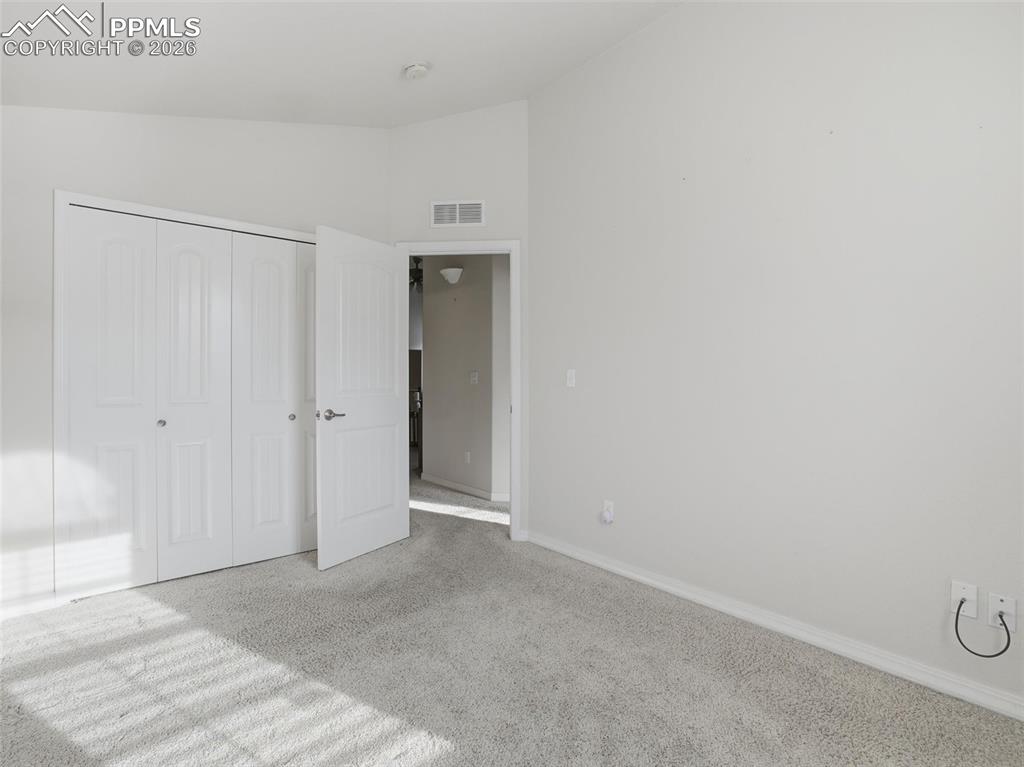 Image 31 of 43: Bedroom