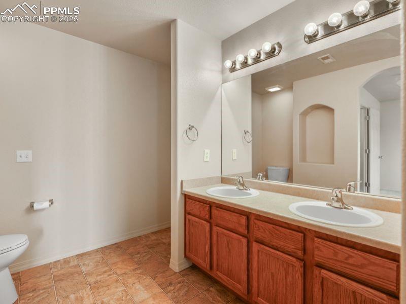 Image 16 of 38: Master Bathroom