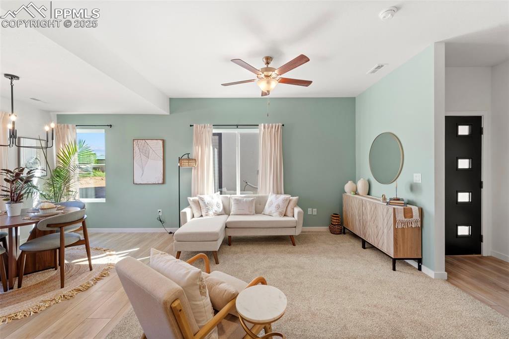 Image 11 of 26: Living Room