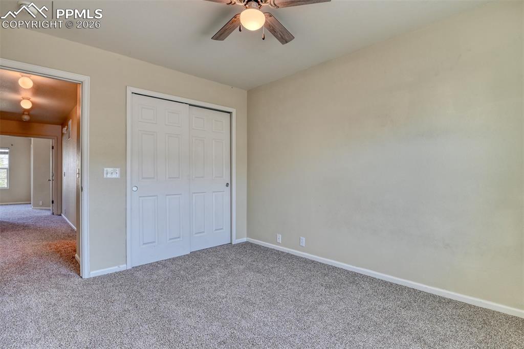 Image 29 of 50: Bedroom