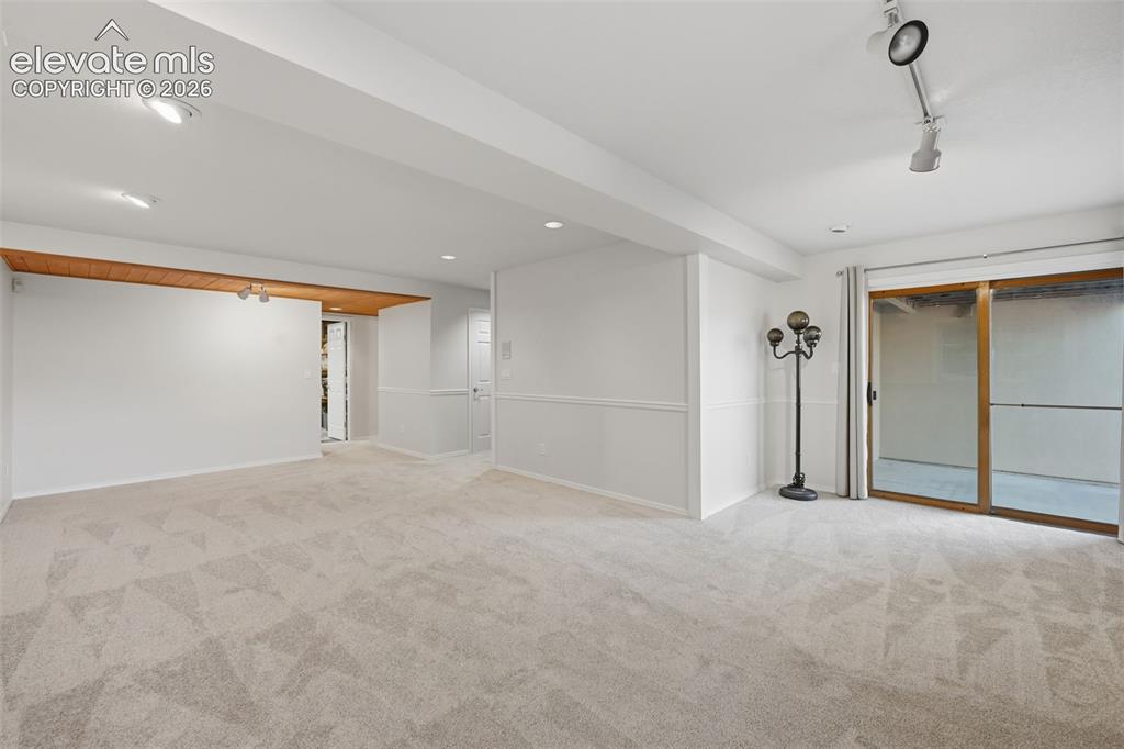 Image 20 of 44: Family Room
