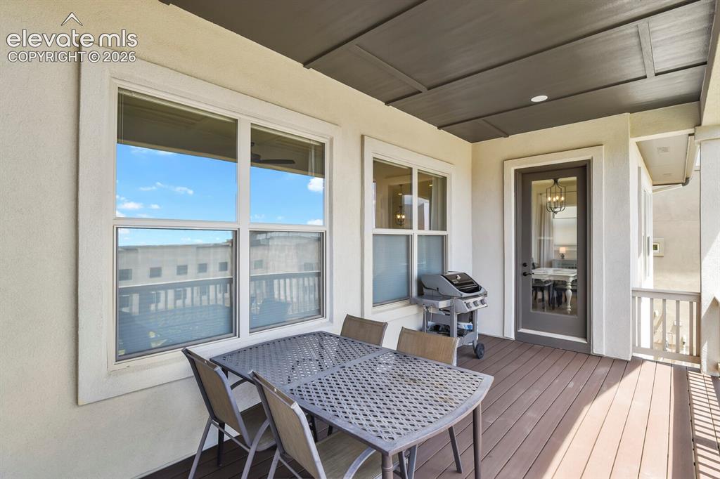 Image 42 of 48: Deck