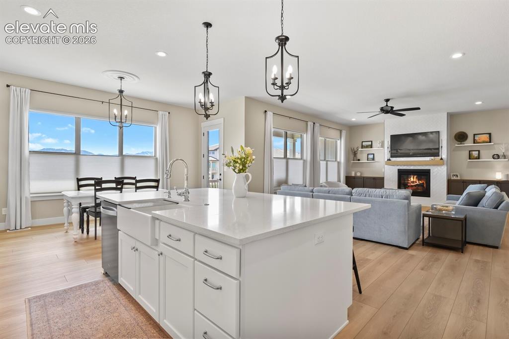 Image 6 of 48: Kitchen