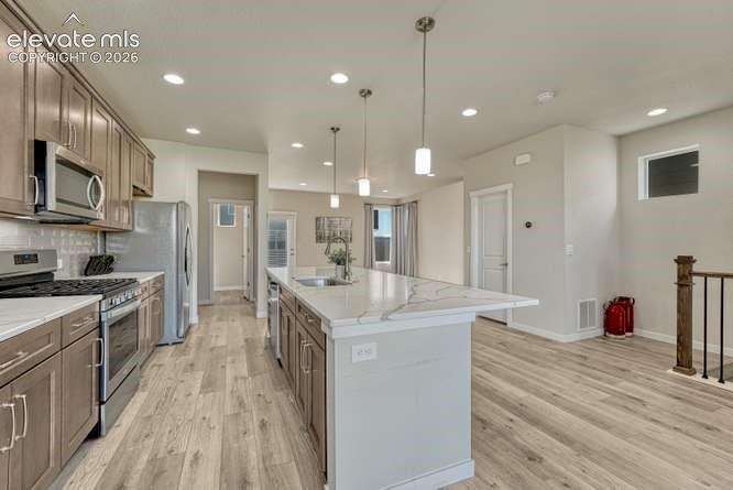 Image 14 of 42: Kitchen