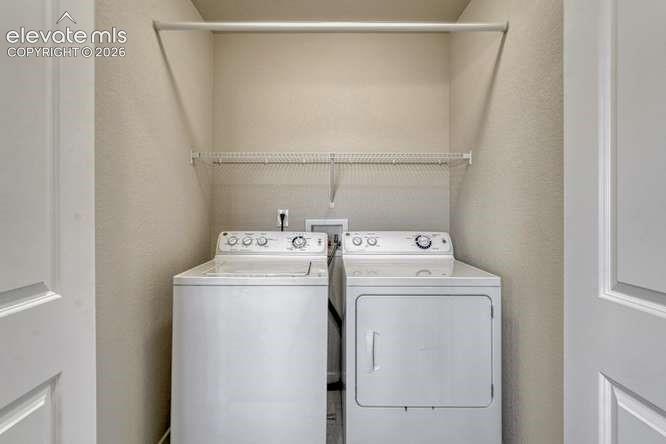 Image 27 of 42: Laundry