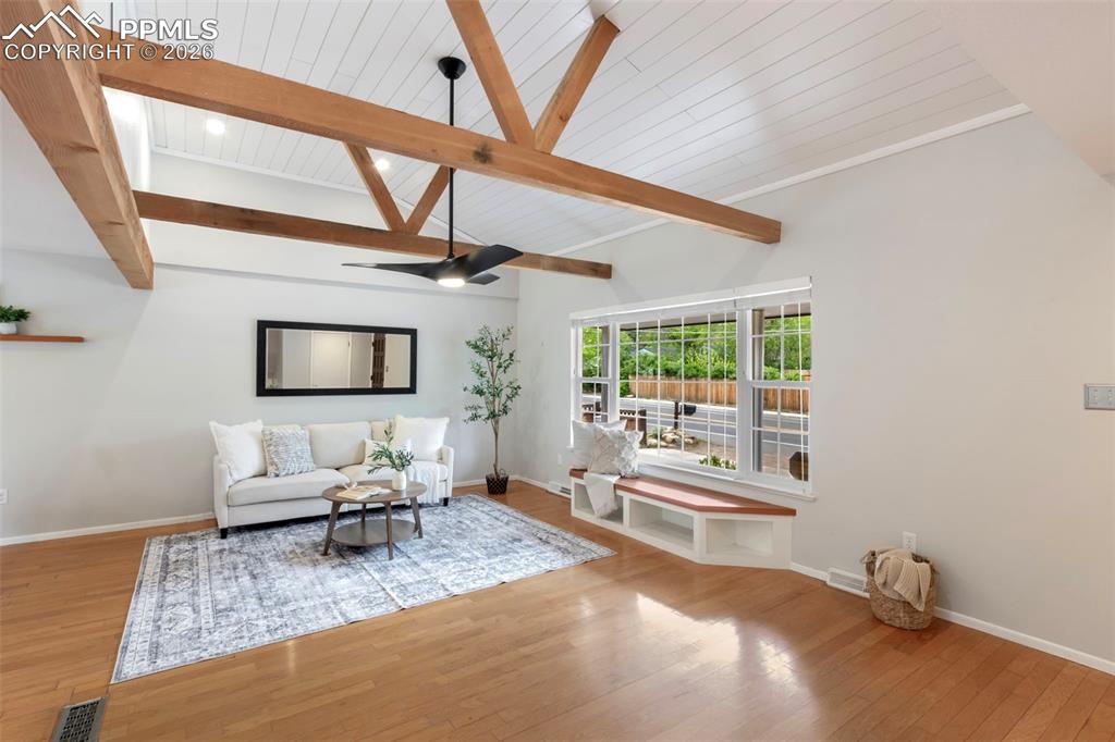 Image 4 of 36: Living Room