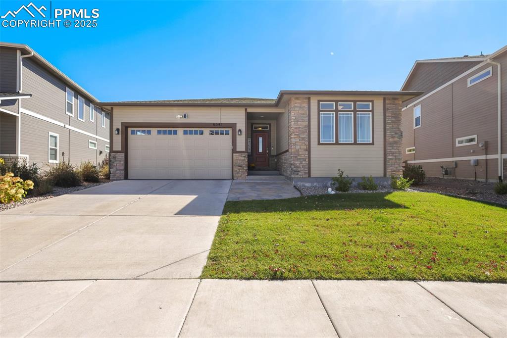 Image 2 of 34: Front of Structure