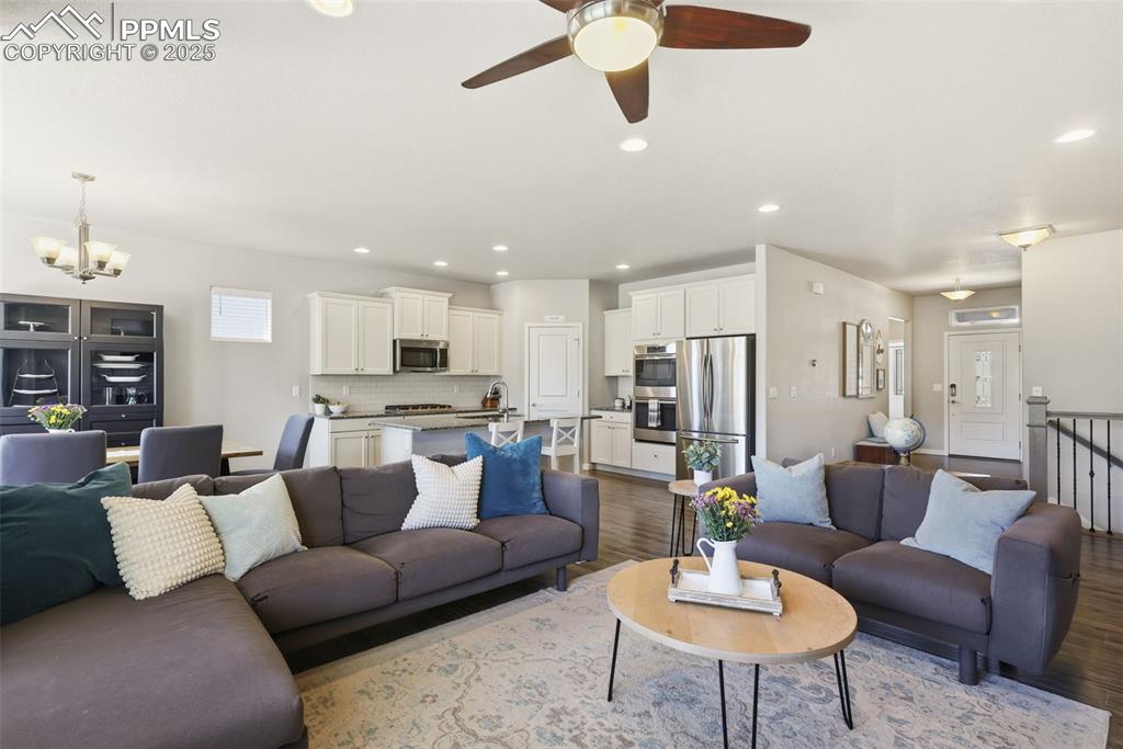 Image 6 of 34: Living Room