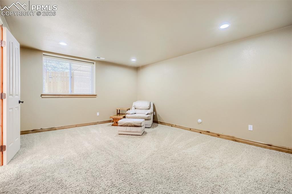 Image 30 of 49: Basement bedroom with Jack & Jill full bath 