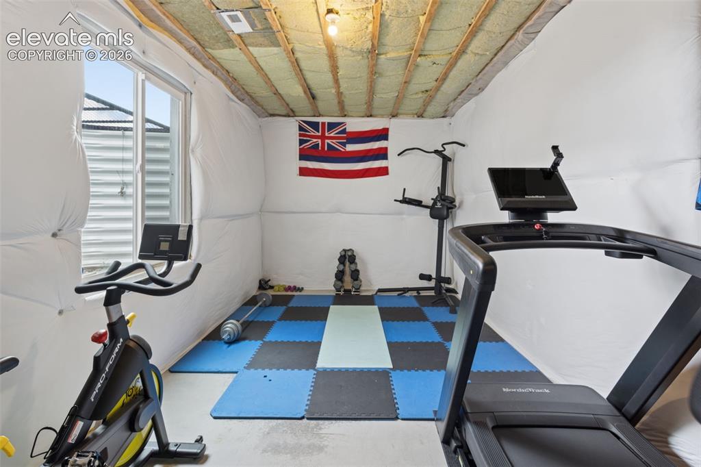 Image 30 of 34: Exercise Room