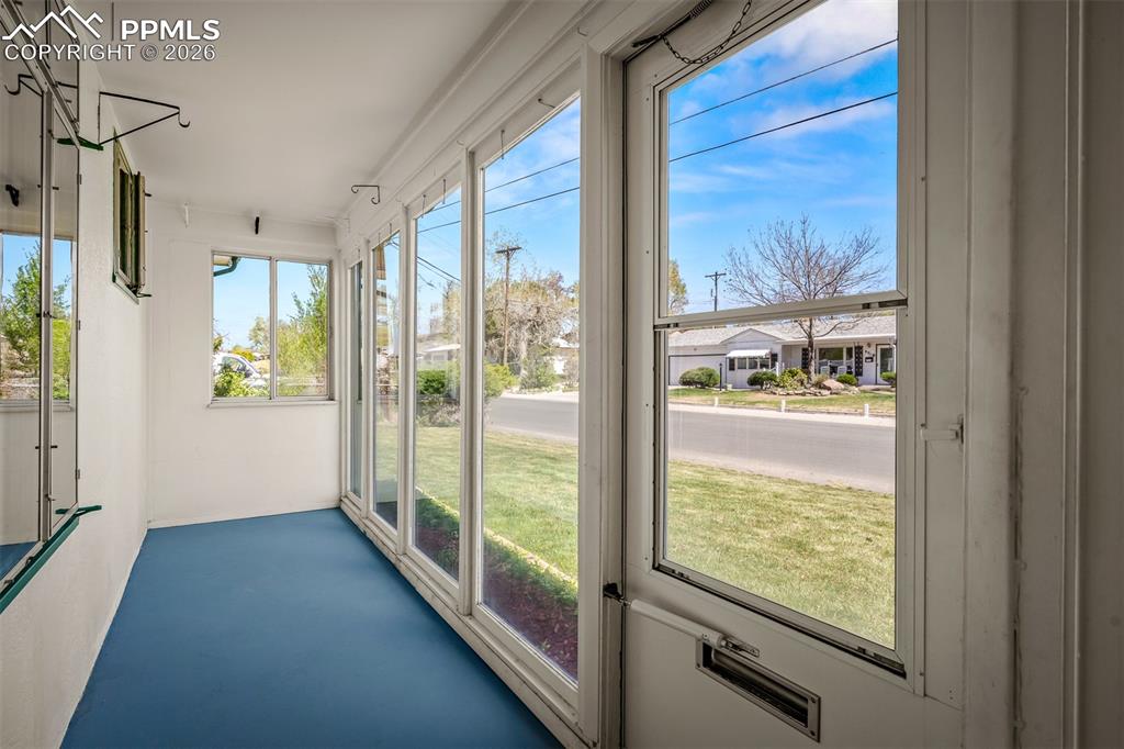 Image 5 of 39: Sun Room