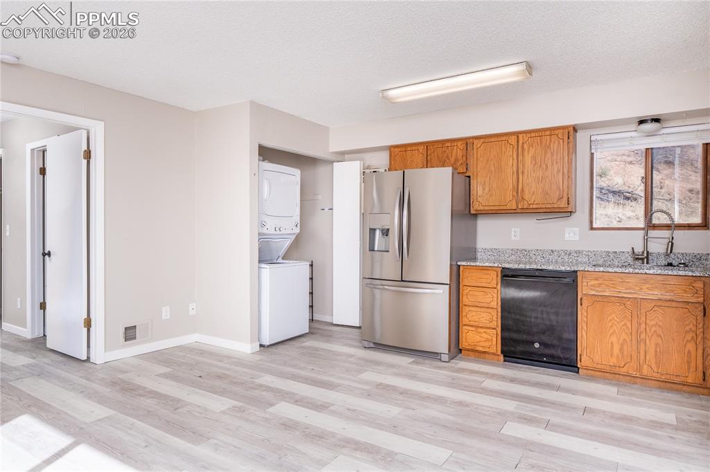 Image 13 of 45: Top unit