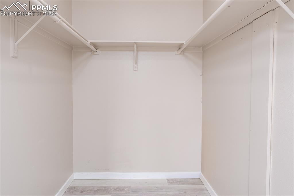 Image 18 of 45: Top unit