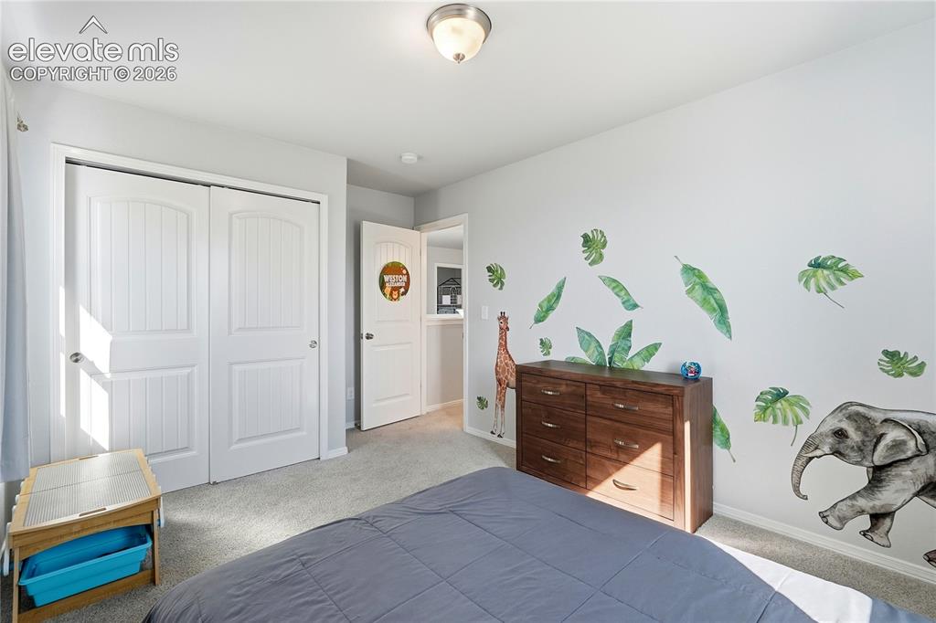 Image 14 of 28: bedroom (upper)