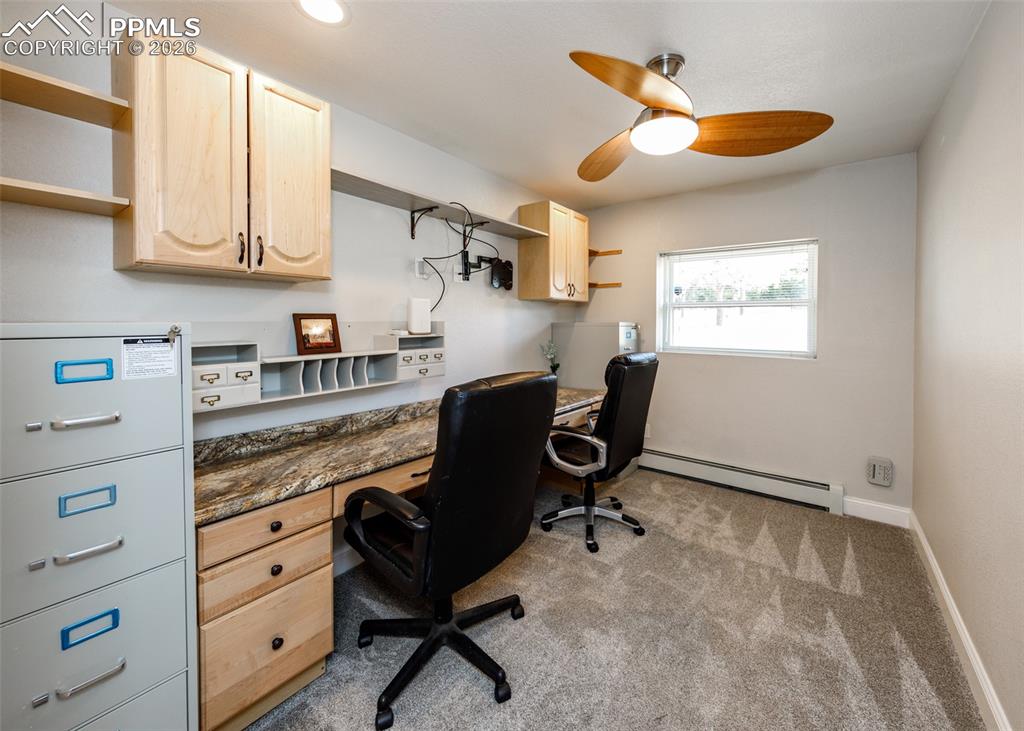 Image 29 of 39: Office