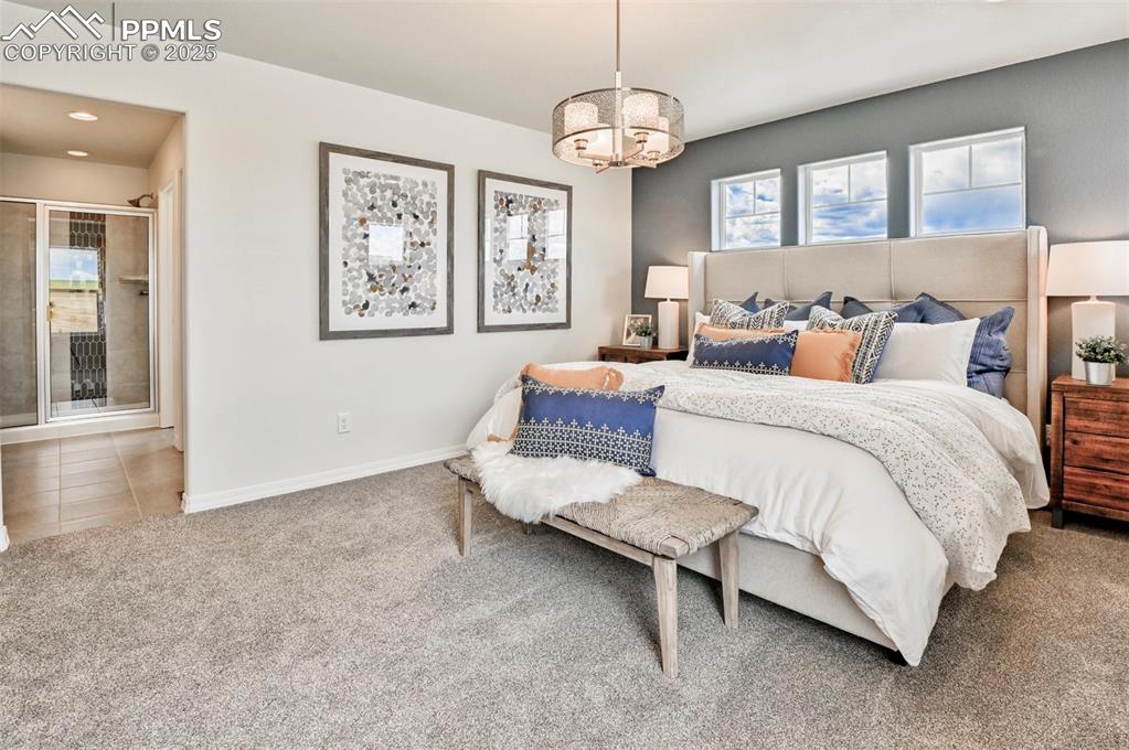 Image 12 of 20: Bedroom