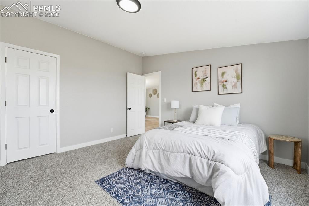 Image 19 of 43: Bedroom
