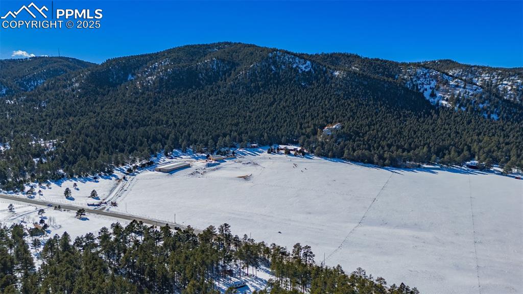 Image 21 of 33: View