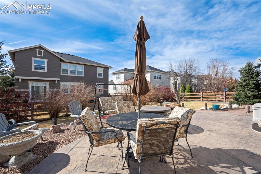 Image 44 of 49: Patio