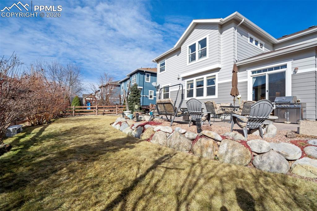 Image 46 of 49: Back of Structure