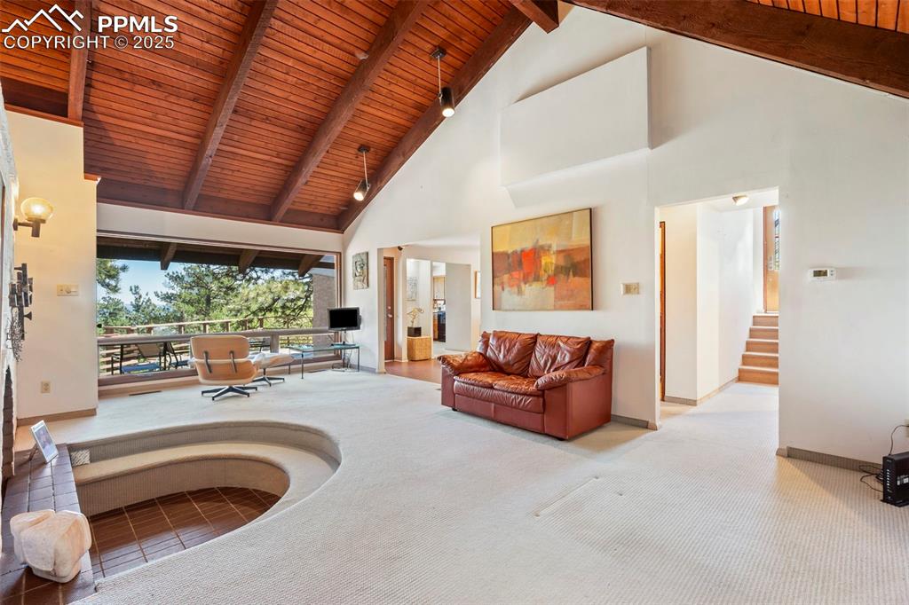 Image 6 of 40: Living Room