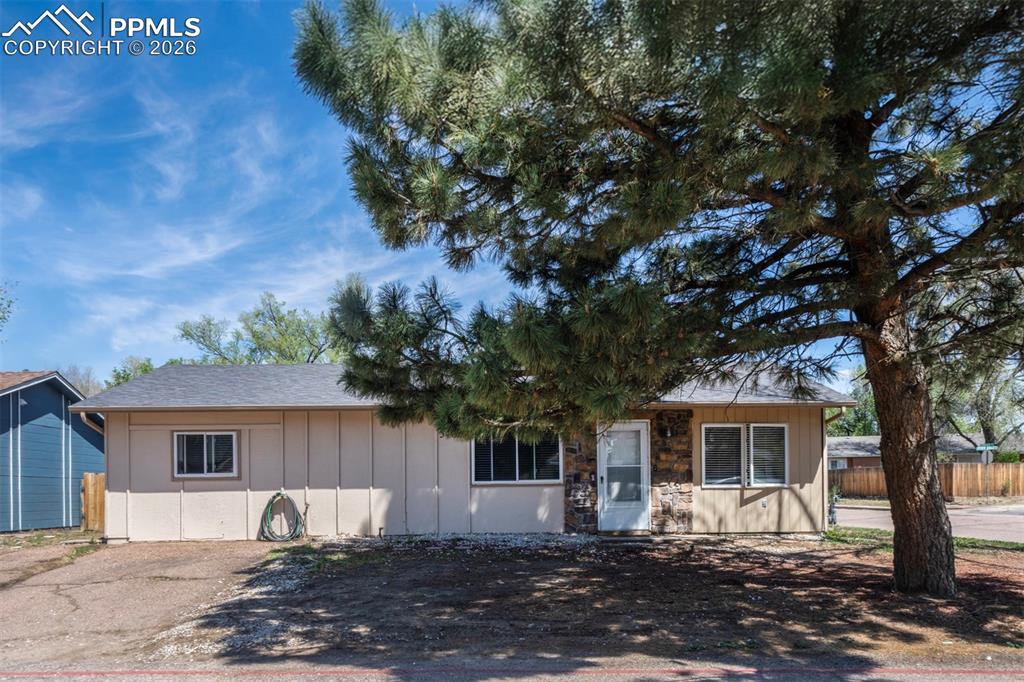 Image 1 of 15: Front of Structure