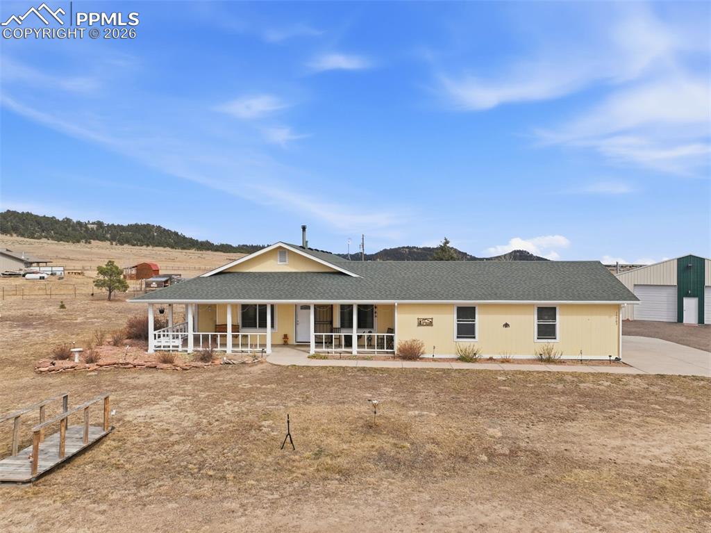 Image 1 of 46: Back of Structure